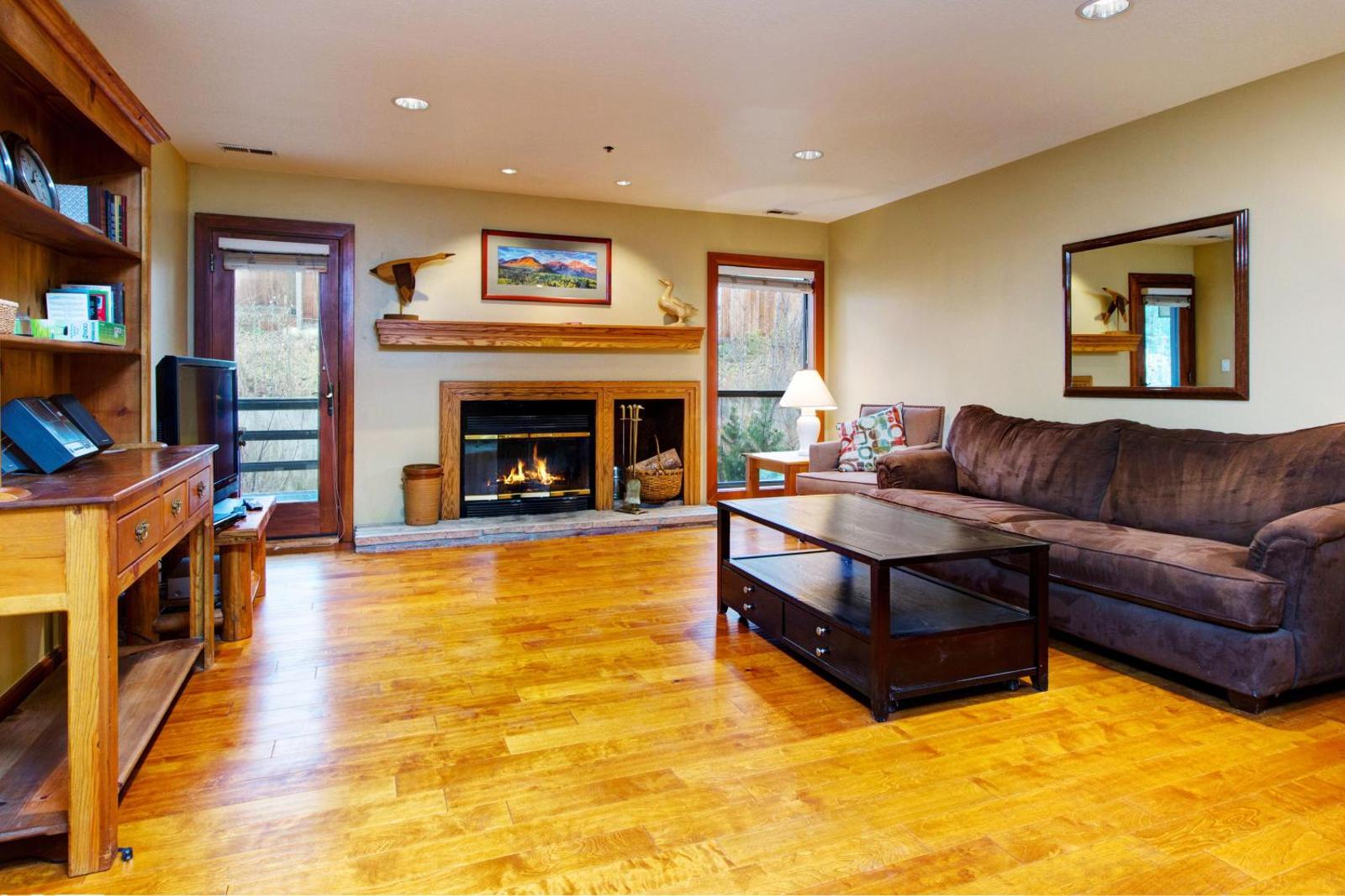 Silver Cliff Condo